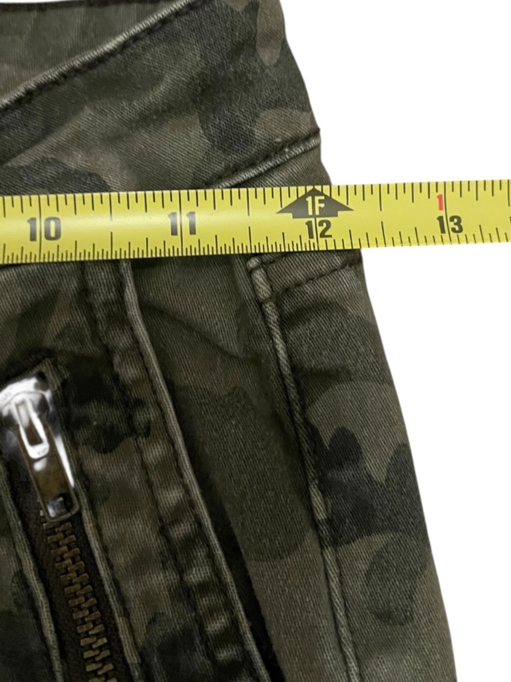 Ashley Mason Pants Junior Size 1/25 Camo Cargo Jeans Zip Pockets Size 1/25 - Picture 11 of 12